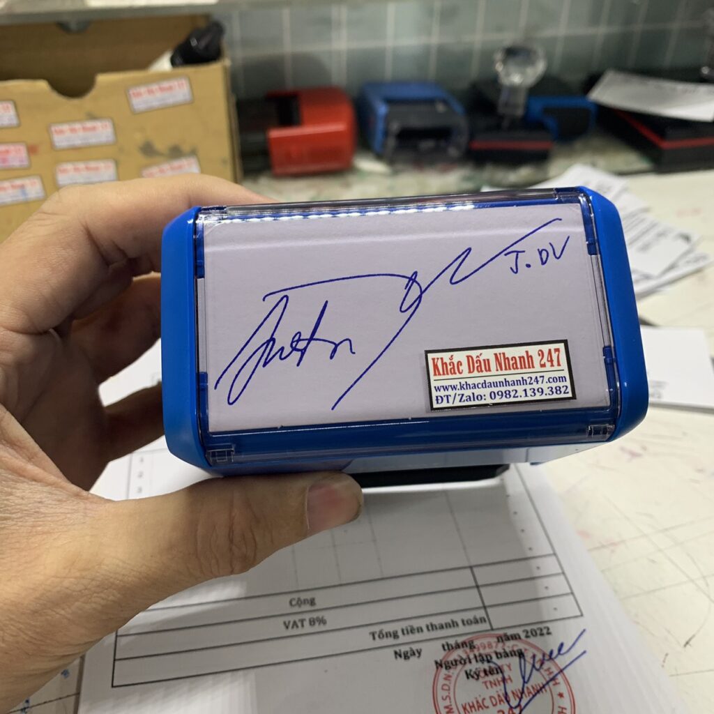 Khắc dấu Sài Gòn